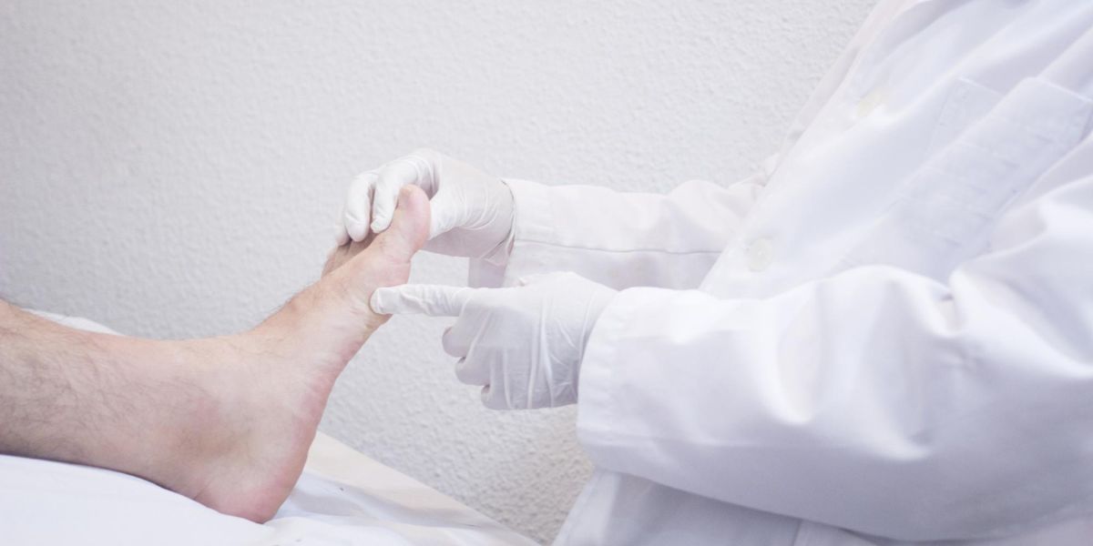 what kind of doctor to see for heel